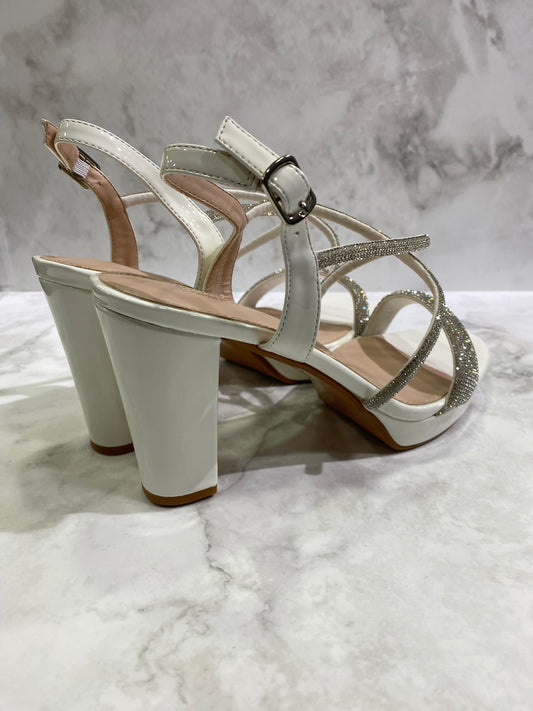 Sandalo con tacco bianco