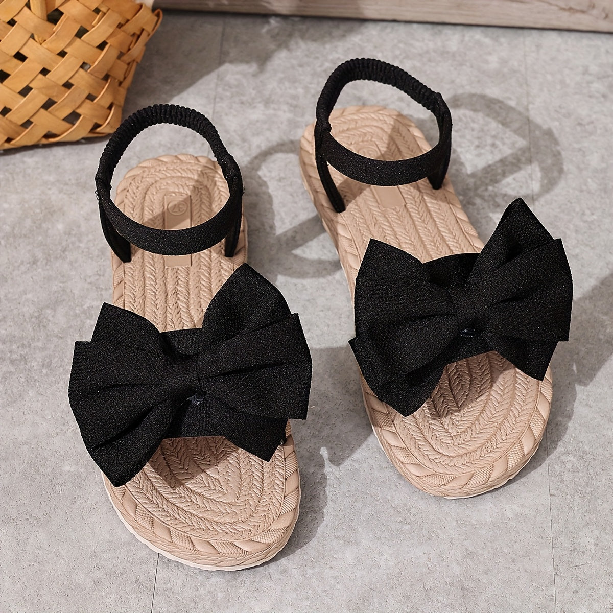 Women'S Slip-On Flat Sandals with Large Bow Detail - Comfortable Open-Toe Beach Shoes, Lightweight EVA Sole, Breathable Fabric Upper, All-Season Casual Wear, Strappy Sandals