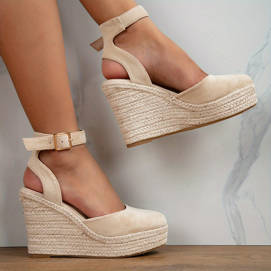 Zeppe con Cinturino e Punta Tonda – Dettagli Metallici ZGS