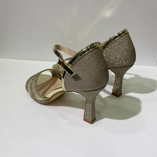 Sandali eleganti colore oro