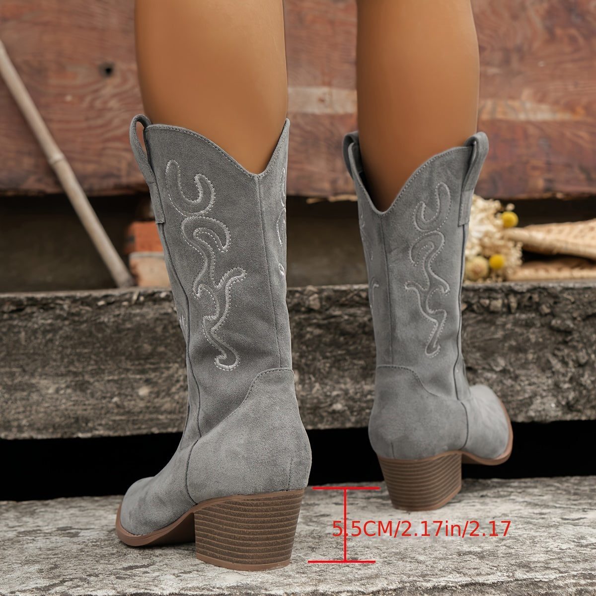 Stivale texano vintage con ricamo – slip‑on