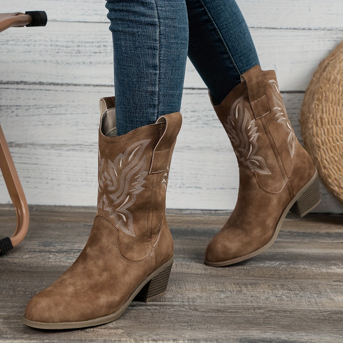 Stivale texano ecocamoscio punta affusolata – slip‑on