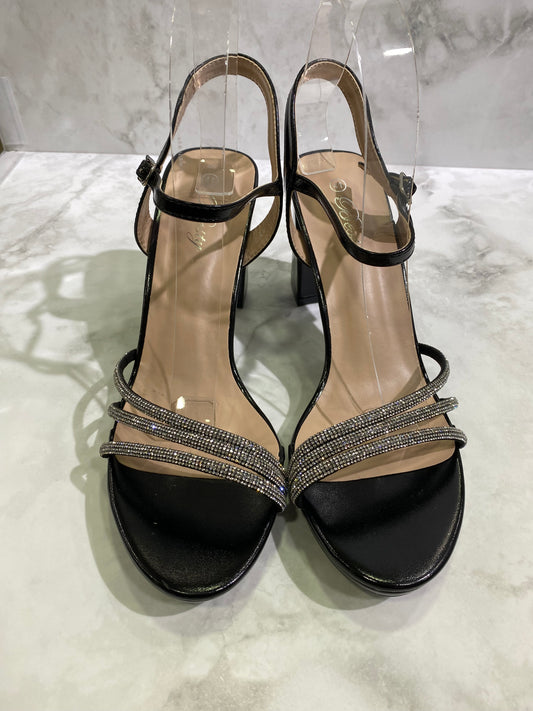 Sandalo con tacco nero