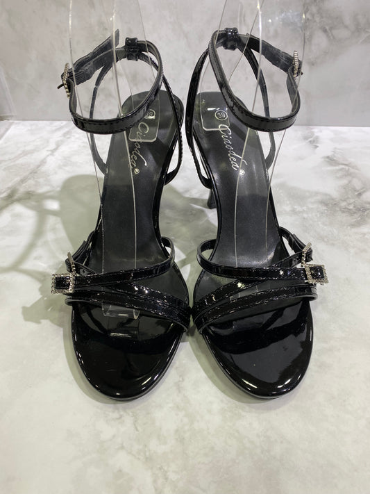 Sandalo con tacco nero