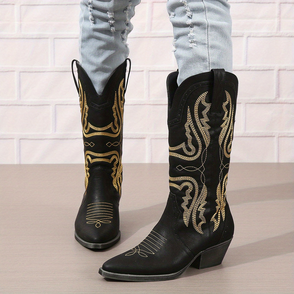 Stivale texano plus size con ricamo serpente – slip‑on