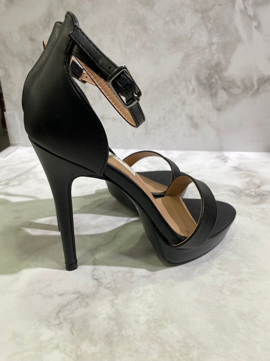 Sandalo con tacco nero