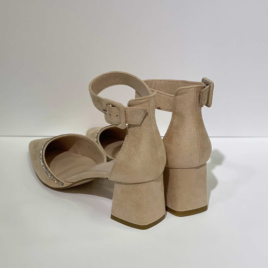 Décolleté con tacco largo in camoscio beige e strass