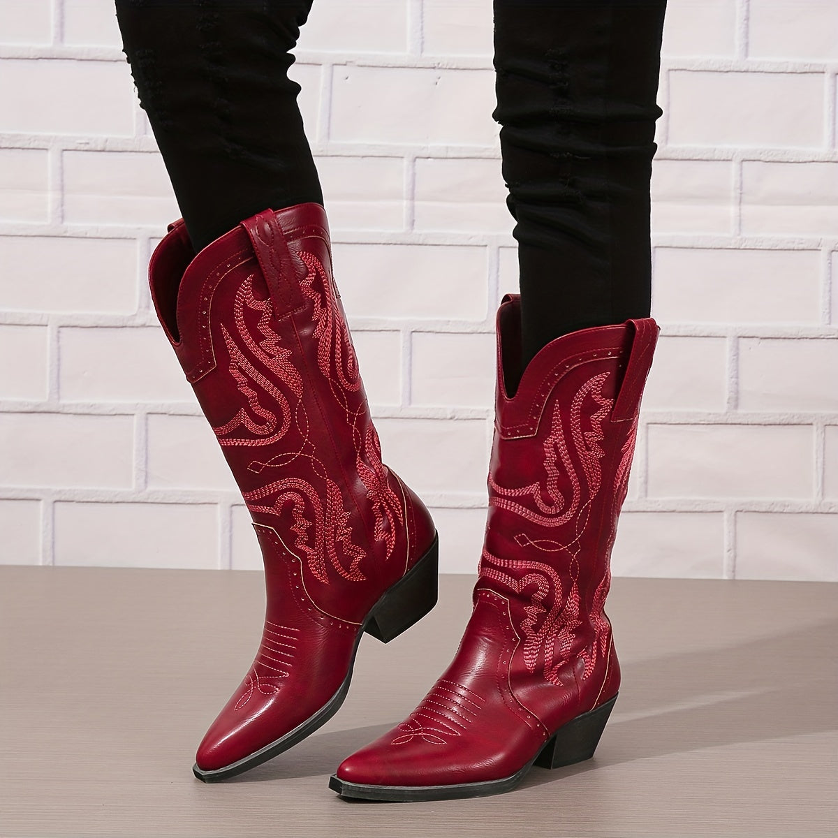 Stivale texano plus size con ricamo serpente – slip‑on