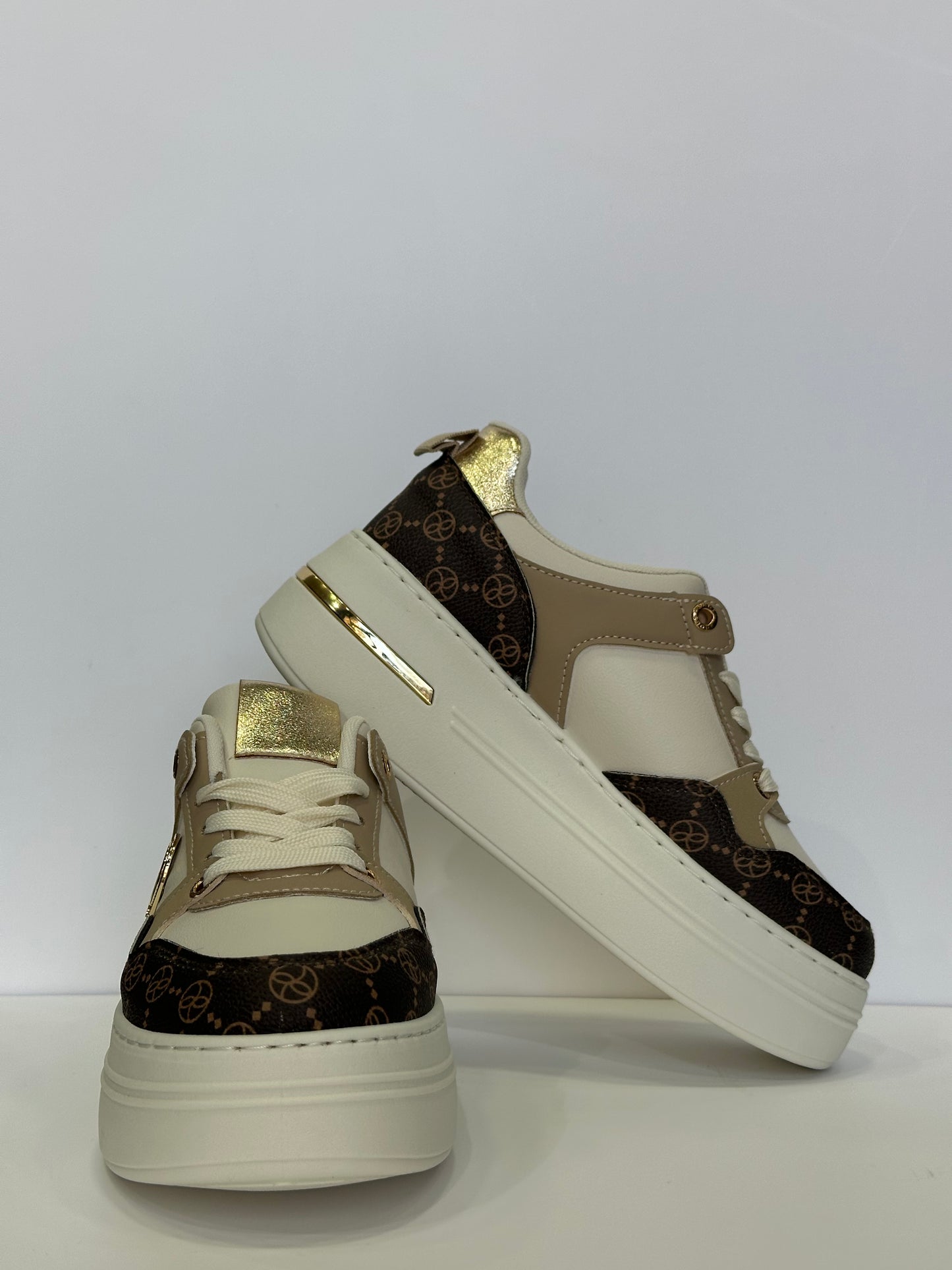 VALERIA – sneakers beige con para alta