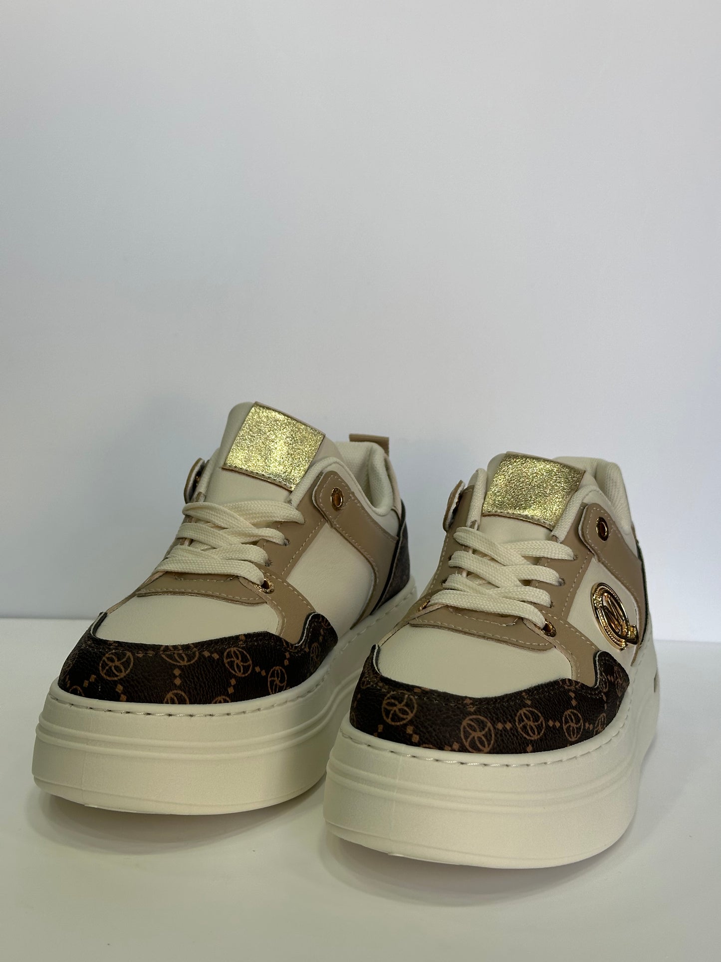 VALERIA – sneakers beige con para alta