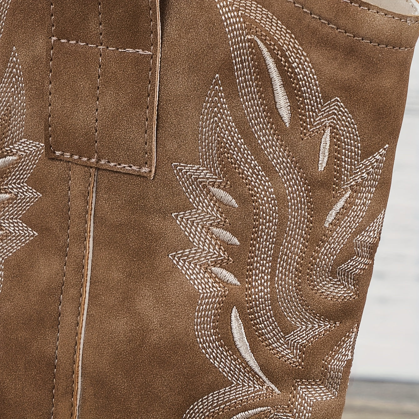 Stivale texano ecocamoscio punta affusolata – slip‑on