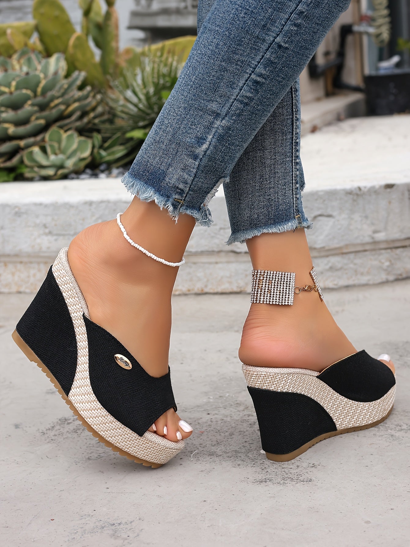 Zeppe Espadrillas Nere con Dettaglio Fibbia – Punta Aperta ZGS
