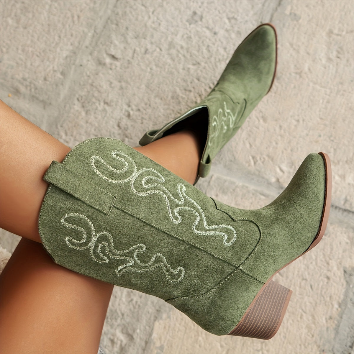 Stivale texano vintage con ricamo – slip‑on