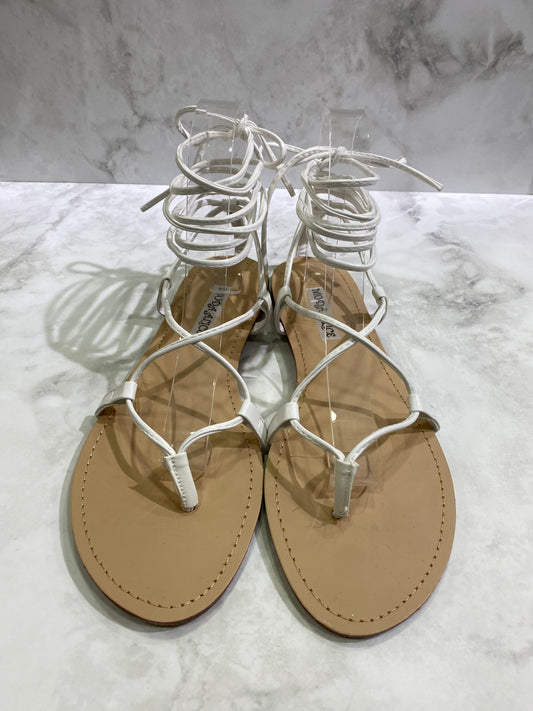 Sandalo alla schiva
