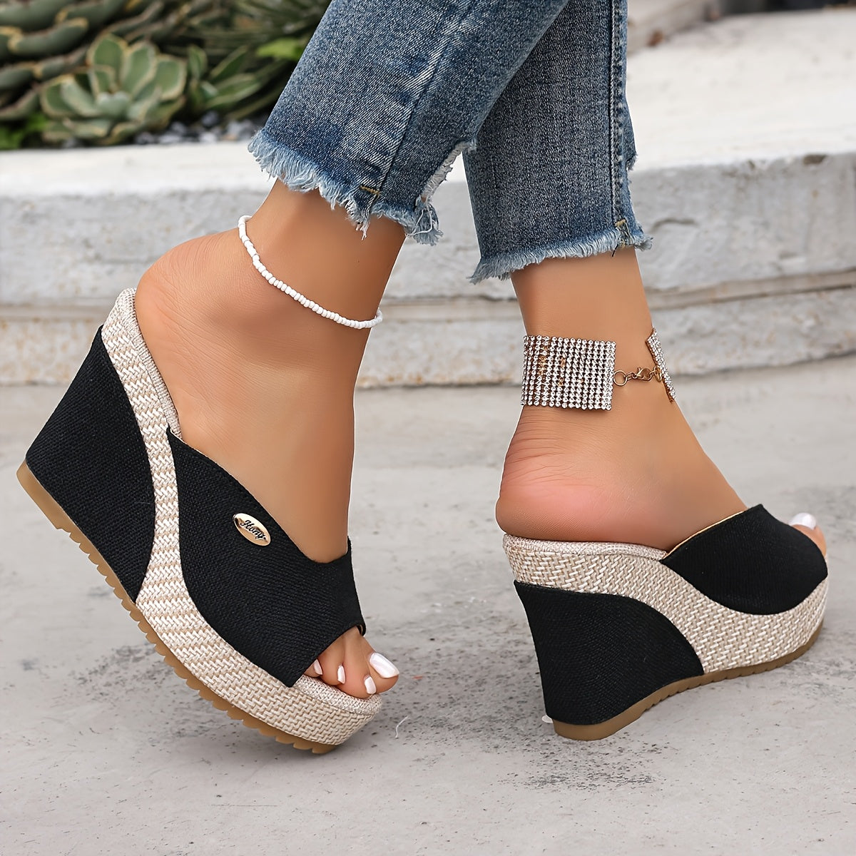 Zeppe Espadrillas Nere con Dettaglio Fibbia – Punta Aperta ZGS