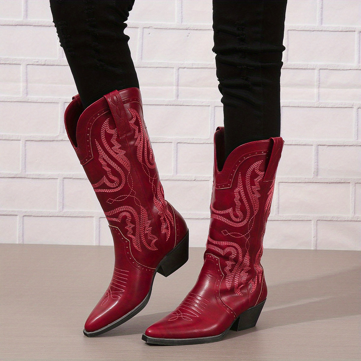 Stivale texano plus size con ricamo serpente – slip‑on