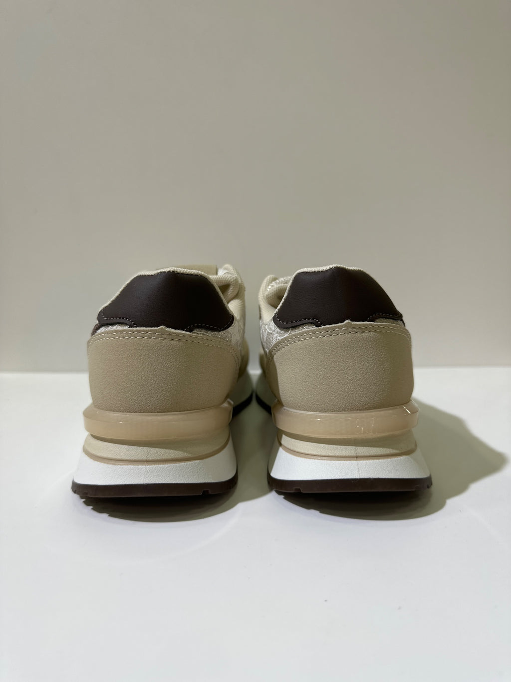 catalog-owner-21f6ef8a26f905e02e50255ed52d0788a08d4f25ce02eb63d26070e508d318bc:image:70