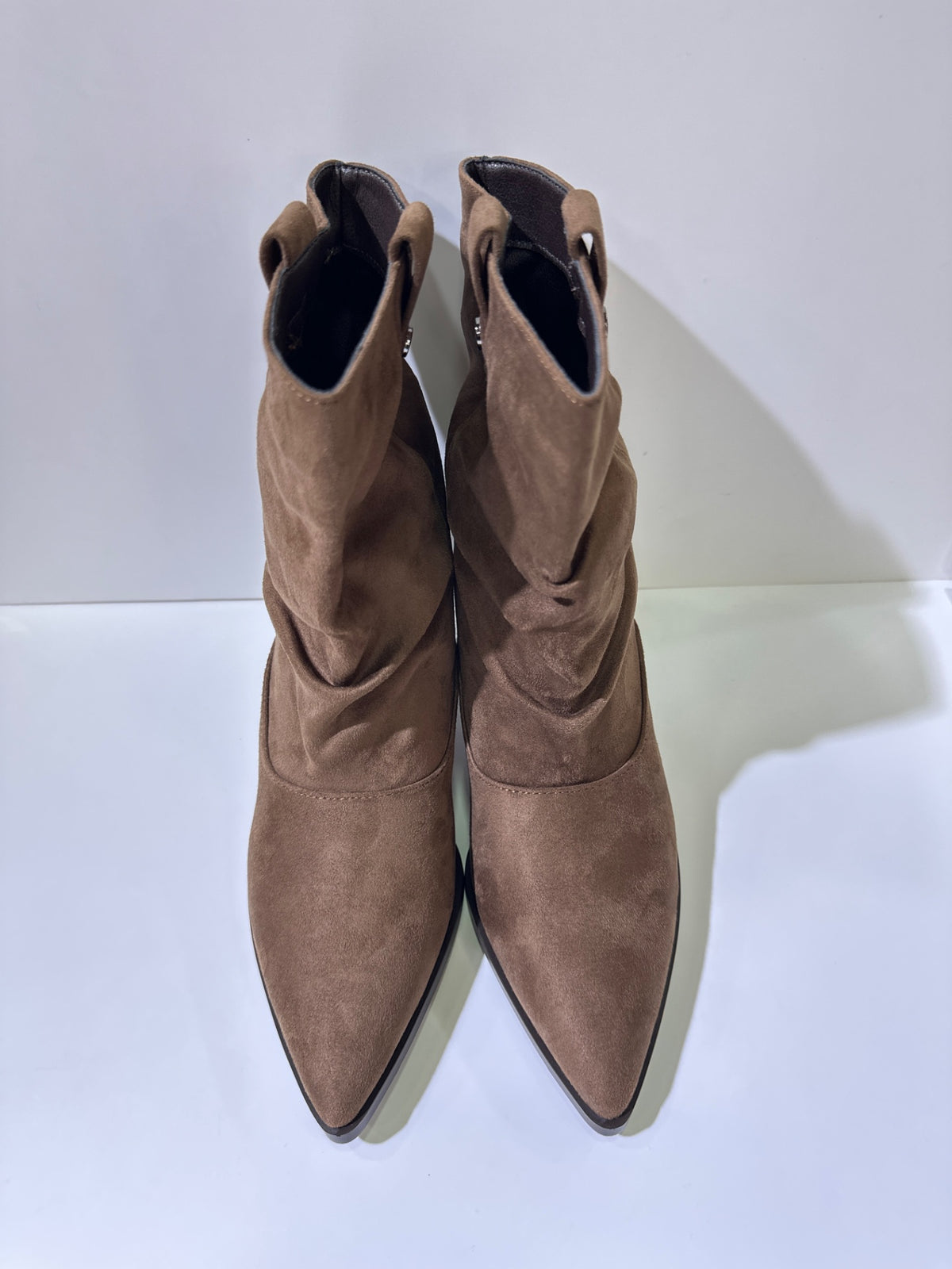 catalog-owner-9e6b0e1fec09db59610b50776b43e8c4f1c9efcef0a98df43e7e11618a223bd1:image:981