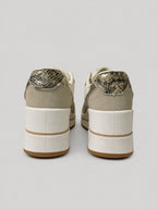 Sneakers TIA, colore beige, vista posteriore: suola platform.