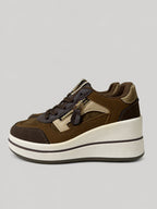 Sneakers ENYA, colore marrone, vista del lato opposto: finitura con inserti a contrasto, suola platform.