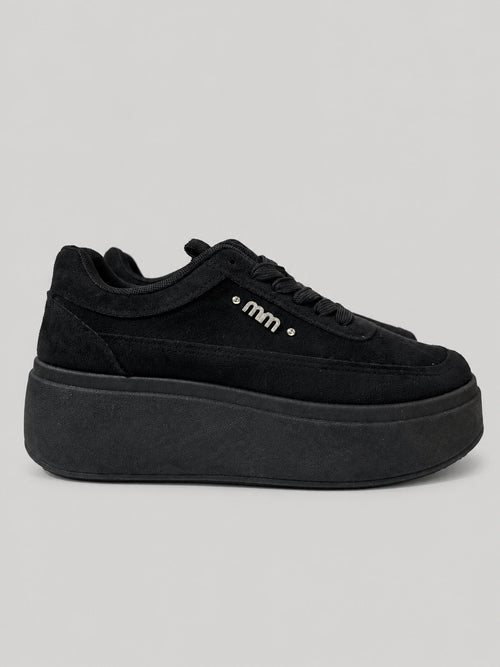 Sneakers AILSA, colore nero, vista laterale: finitura effetto scamosciato, suola platform.