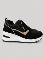 Sneakers ASHA, colore nero, vista laterale: finitura con inserti texturizzati.