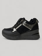 Sneakers NOLA, colore nero, vista del lato opposto: finitura con inserti texturizzati.