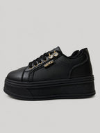 Sneakers YARA, colore nero, vista del lato opposto: finitura liscia, suola platform.