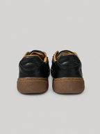 Sneakers UNA, colore nero, vista posteriore: profilo della suola e del tallone.