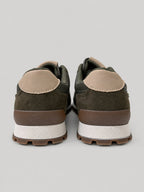 Sneakers DORA, colore verde, vista posteriore: profilo della suola e del tallone.