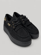 Sneakers OPAL, colore nero, vista di tre quarti: punta arrotondata e finitura effetto scamosciato.