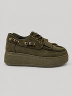 Sneakers OPAL, colore verde, vista laterale: finitura effetto scamosciato, suola platform.