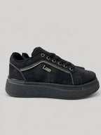 Sneakers ALLEGRA, colore nero, vista laterale: finitura effetto scamosciato, suola platform.